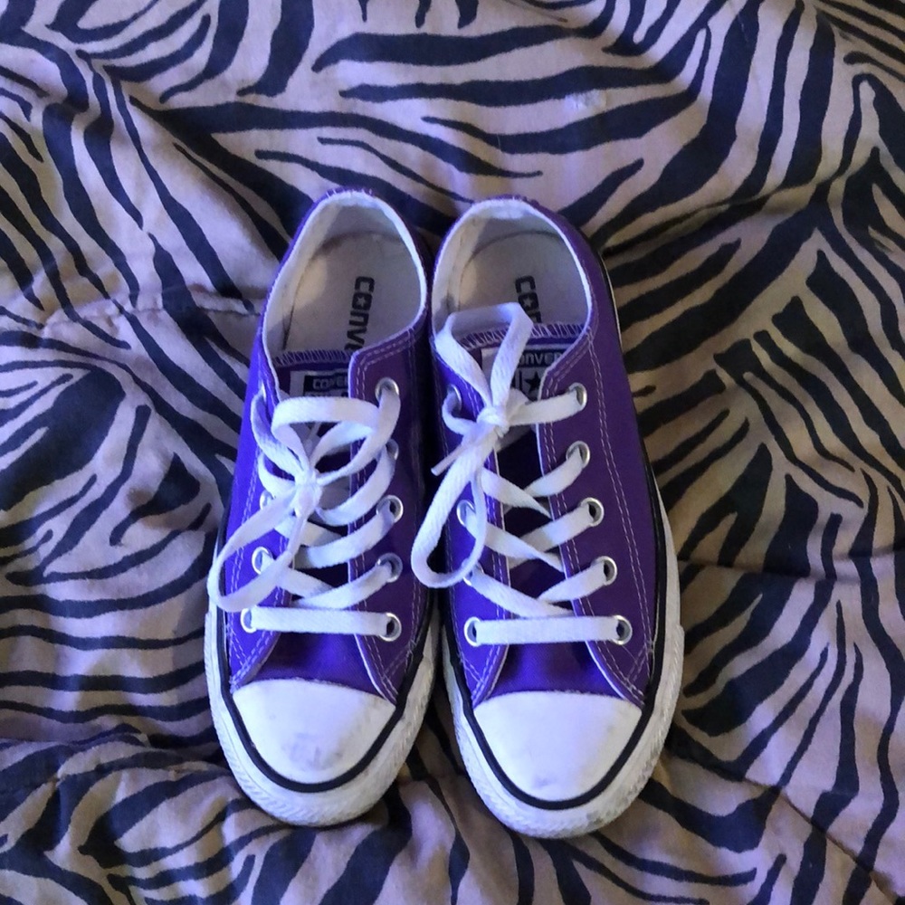 Purple size 5 converse
